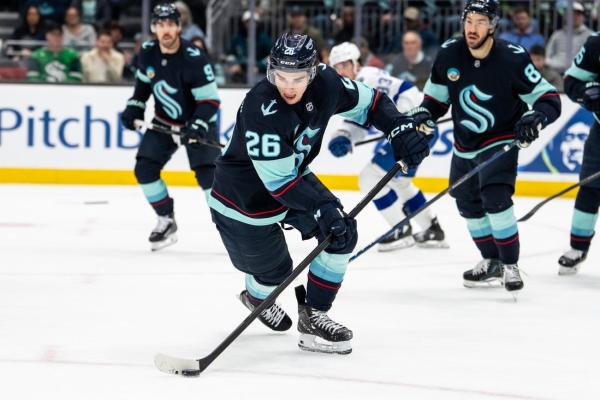 Kraken open key road trip against Predators with wild-card grip slipping
