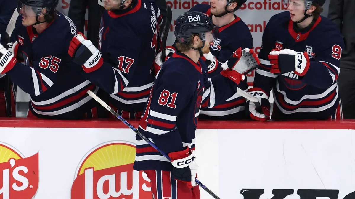 Boston Bruins vs. Winnipeg Jets odds, tips and betting trends