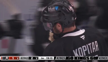 Anze Kopitar with a Goal vs. Philadelphia Flyers