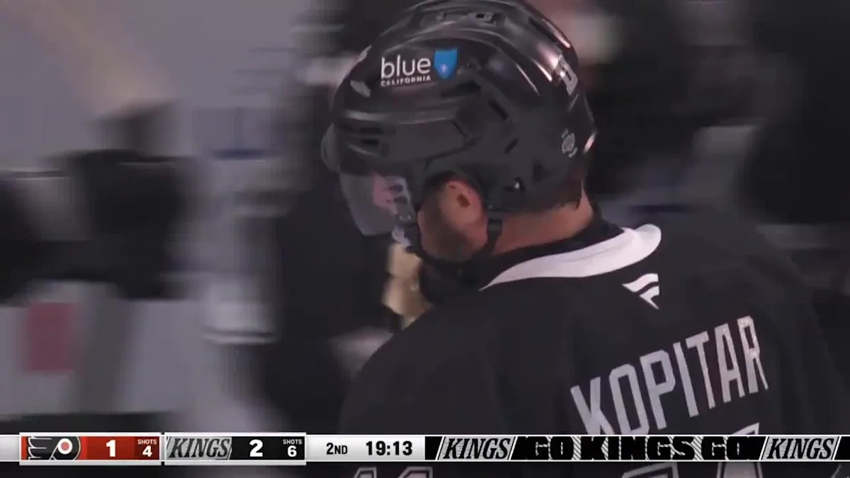 Anze Kopitar with a Goal vs. Philadelphia Flyers