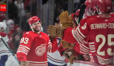 Alex DeBrincat scores match-winning goal as Detroit Red Wings beat Montreal Canadiens in NHL game | NHL News