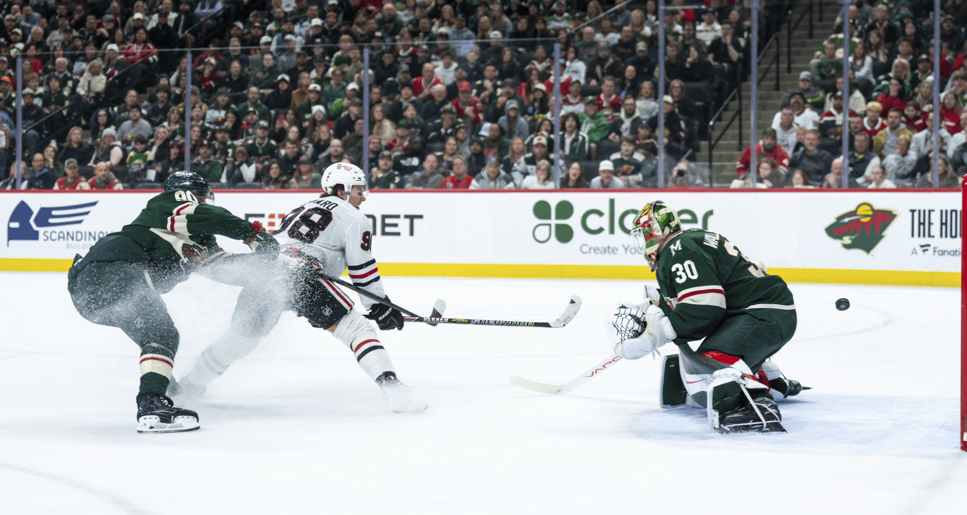 RECAP: Blackhawks earn 2-1 win in Minnesota