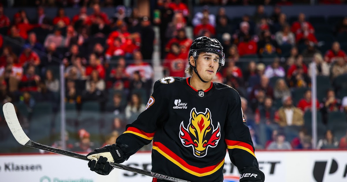 3 Offseason Trade Destinations for Flames' Zach Whitecloud