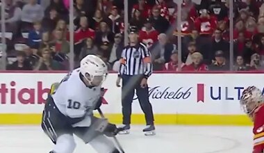 Panarin hits a LAZY LOB 🥱🤣 - YouTube