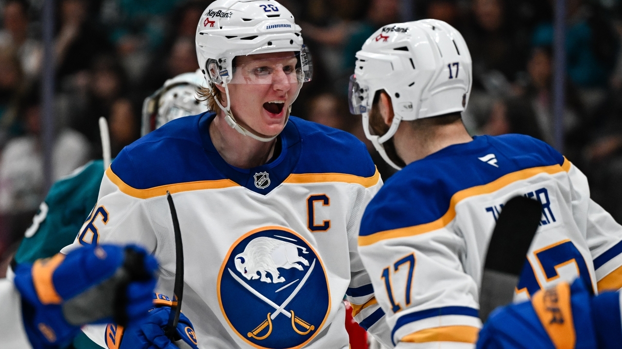 Fiancee of Sabres' Rasmus Dahlin's attends first game in Buffalo since her heart transplant