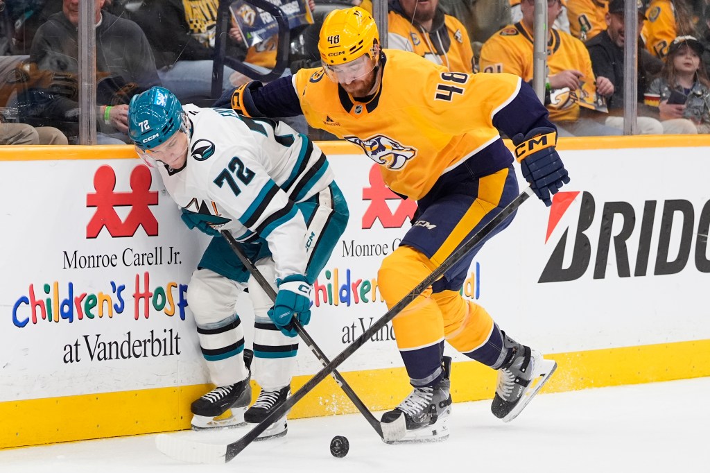 San Jose Sharks fall apart in first period in loss to Nashville Predators
