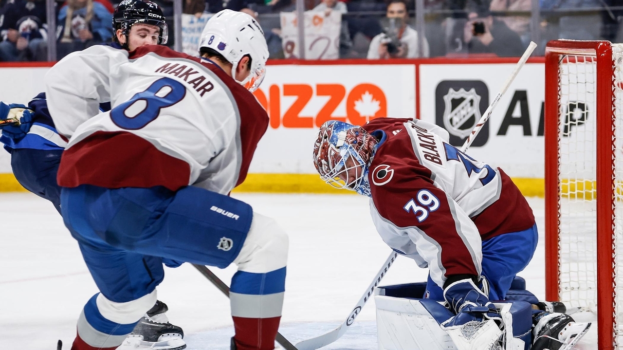MacKinnon inches closer to 50-goal mark as Avalanche defeat Jets 3-2