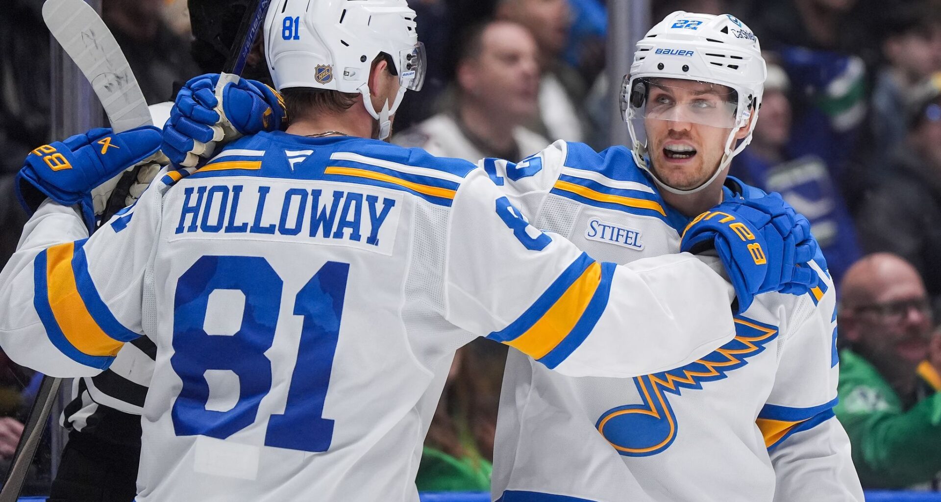 Dylan Holloway scores with 3 seconds left in OT as the Blues beat the Sharks 2-1