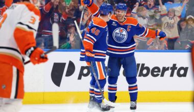 Oilers beat Ducks 4-2, McDavid moves back into scoring lead with three points