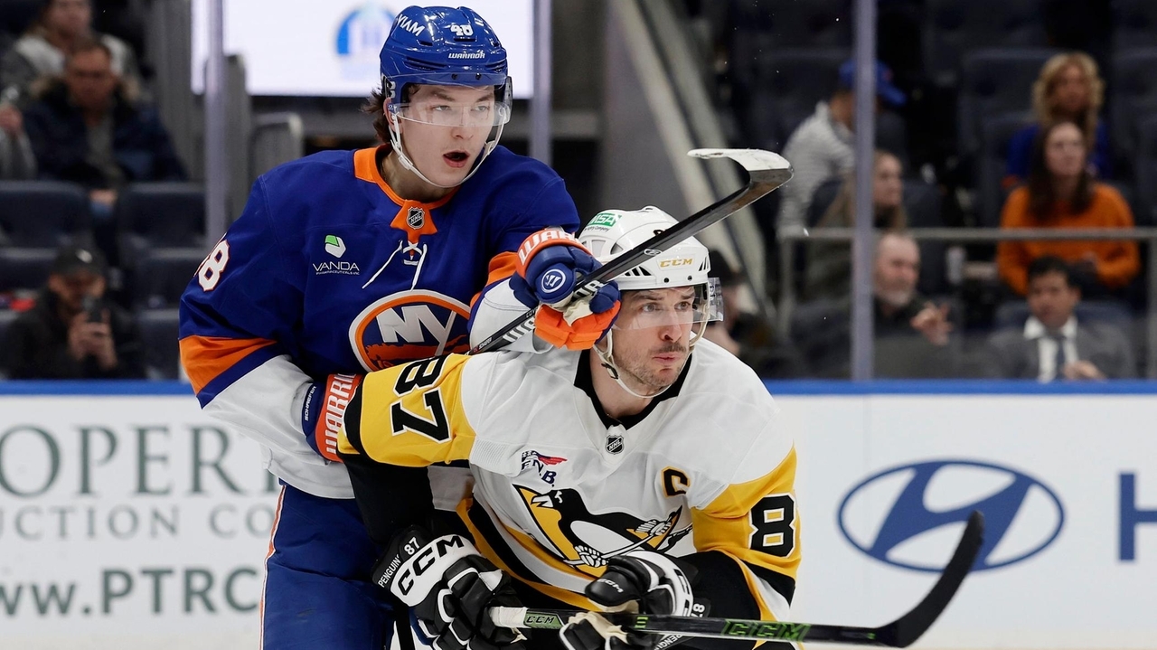 Andrew Gross: Islanders won't underestimate Penguins even if Sidney Crosby, Evgeni Malkin are out