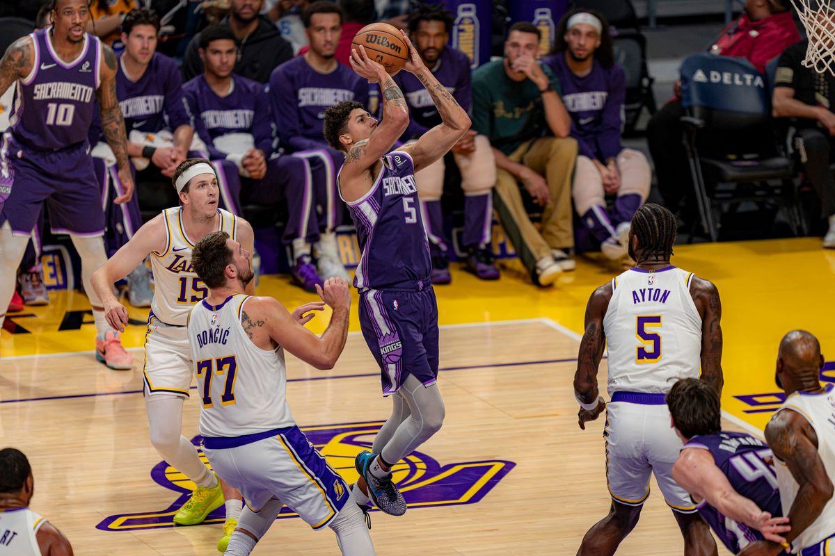 Sacramento Kings guard Nique Clifford (5) successfully making a basket during an NBA basketball game against the Los Angeles Lakers on March 1st, 2026 in Los Angeles, CA.