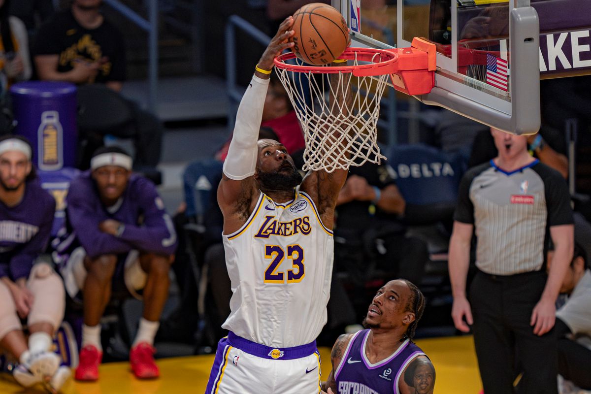 Los Angeles Lakers forward LeBron James (23) dunking the basketball during an NBA basketball game against the Sacramento Kings on March 1st, 2026 in Los Angeles, CA.
