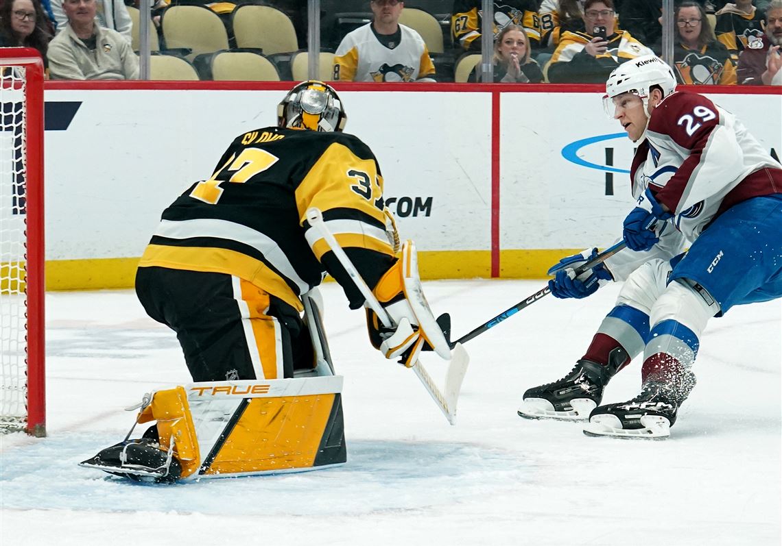 Penguins blown out by Avalanche in second straight lopsided defeat at home