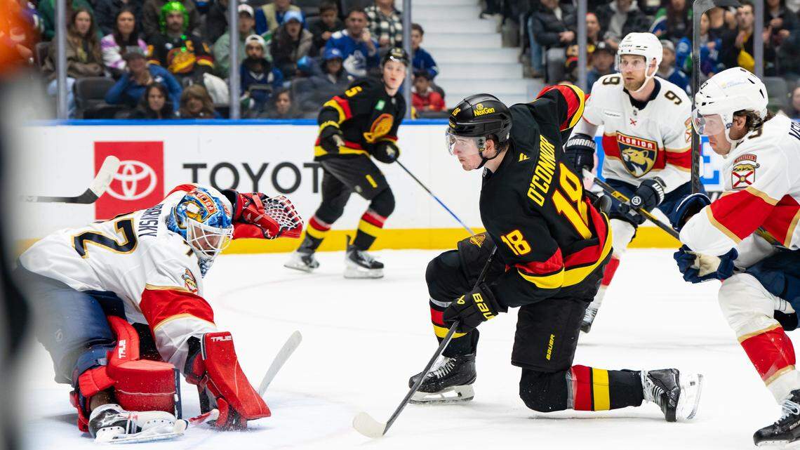 Panthers fall at Vancouver after Marco Rossi’s 3-point game