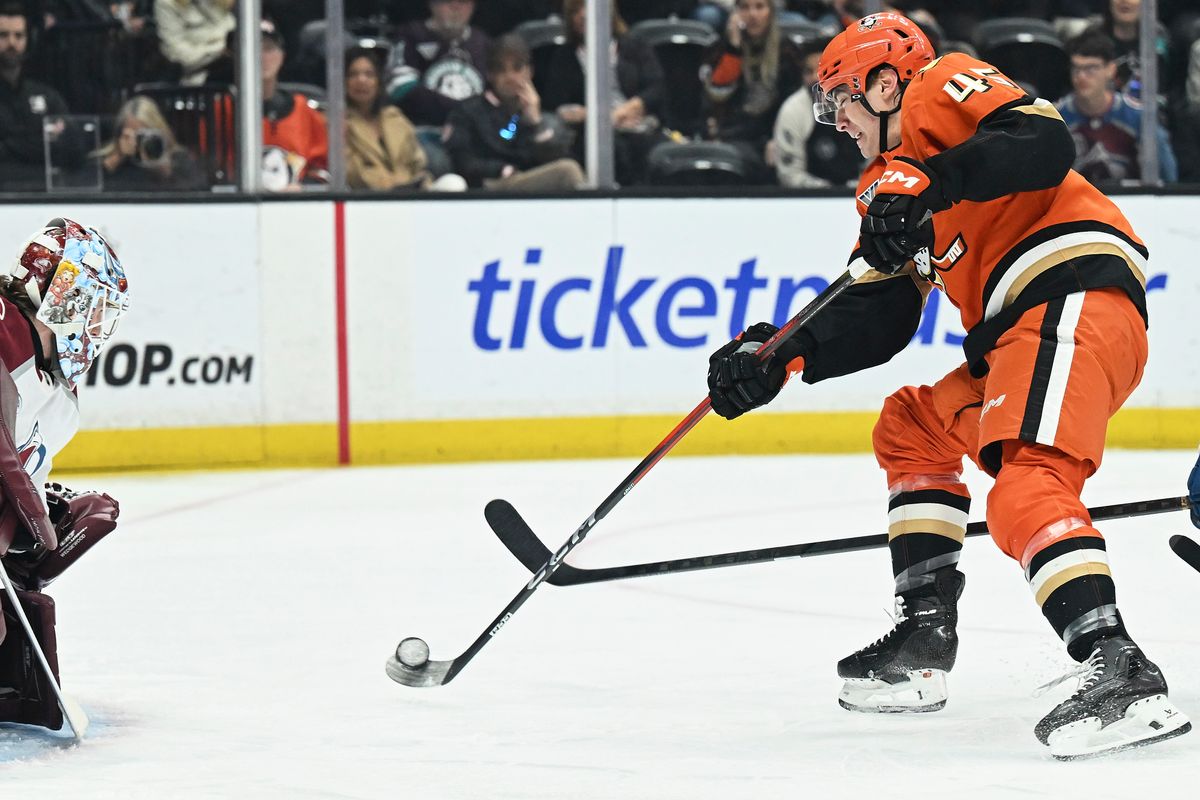 The Anaheim Ducks right wing Beckett Sennecke (45) shoots a goal attempt  during an NHL game against The Colorado Avalanche, March 3rd, 2026 in Anaheim California.