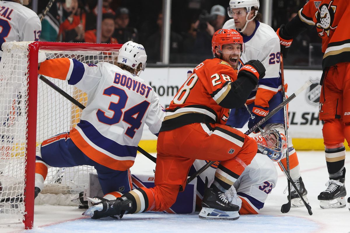 Anaheim Ducks left wing Jeffrey Viel (28) reacts during an NHL game against the New York Islanders on March 4, 2026 in Anaheim, CA.