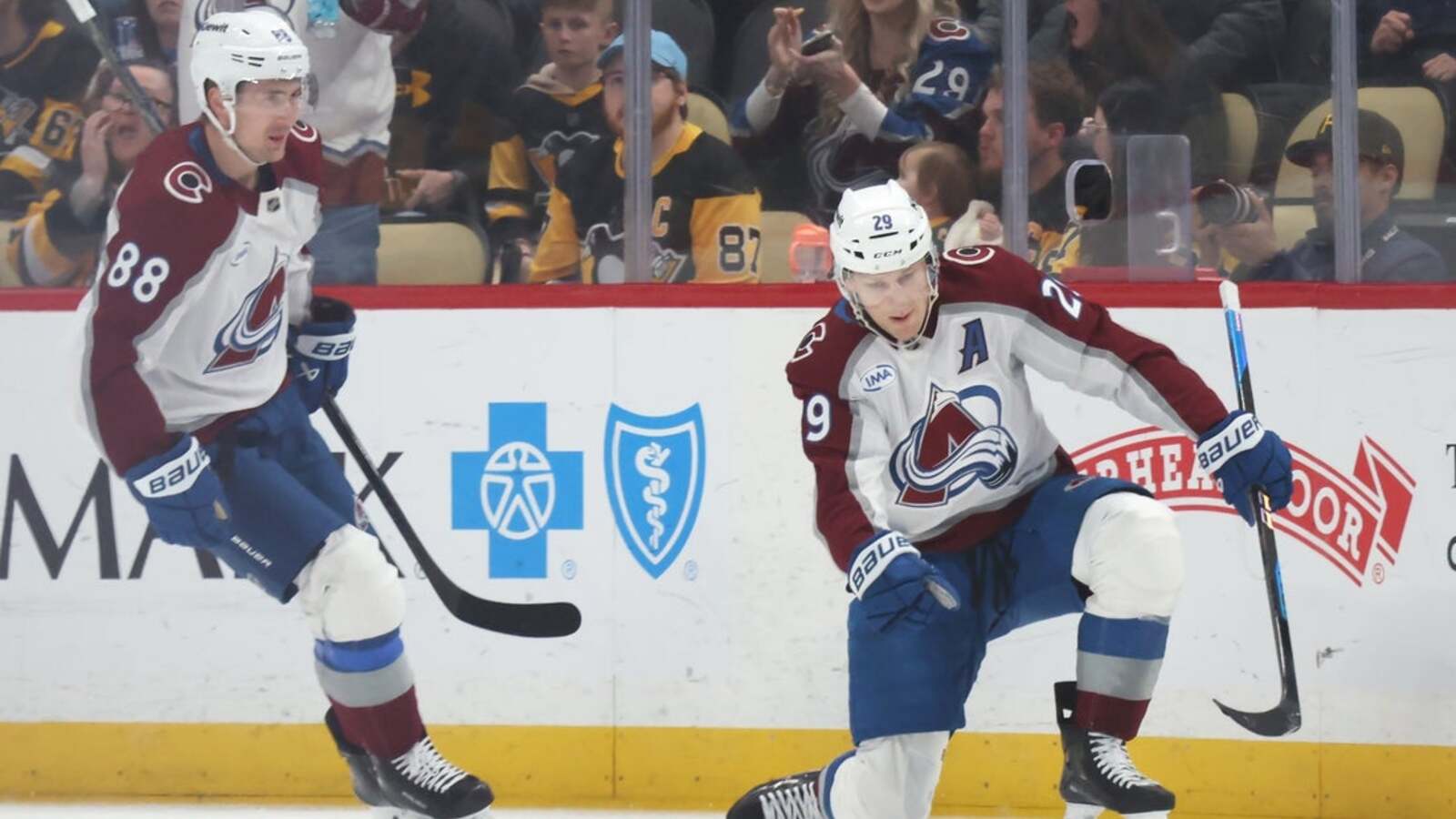 Avs go for two-game sweep of Jets with President's Trophy in sight