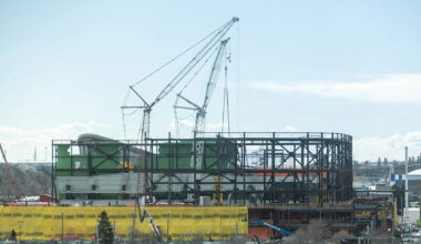 Braid: World Cup of Hockey is a huge win for Calgary's unfinished rink. Look out, Edmonton