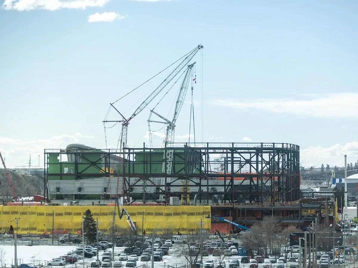 Braid: World Cup of Hockey is a huge win for Calgary's unfinished rink. Look out, Edmonton