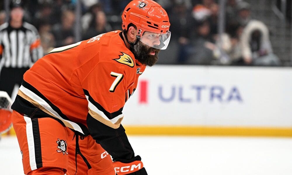 PhHN Daily: Flyers Heating Up; 2026 NHL Draft Rankings; Gudas Injures Matthews