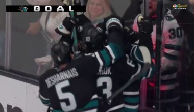 Adam Gaudette scores Sharks' game-winning goal in third period against Blues