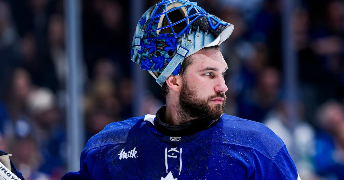 Stolarz shakes off ‘shock’ from Nylander’s neck shot and returns to Leafs practice