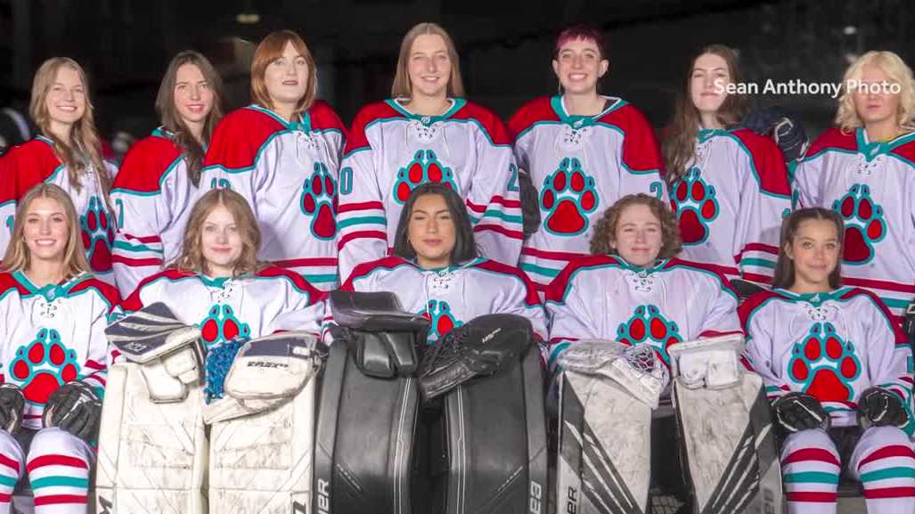 UNM women's ice hockey club celebrates successful first season