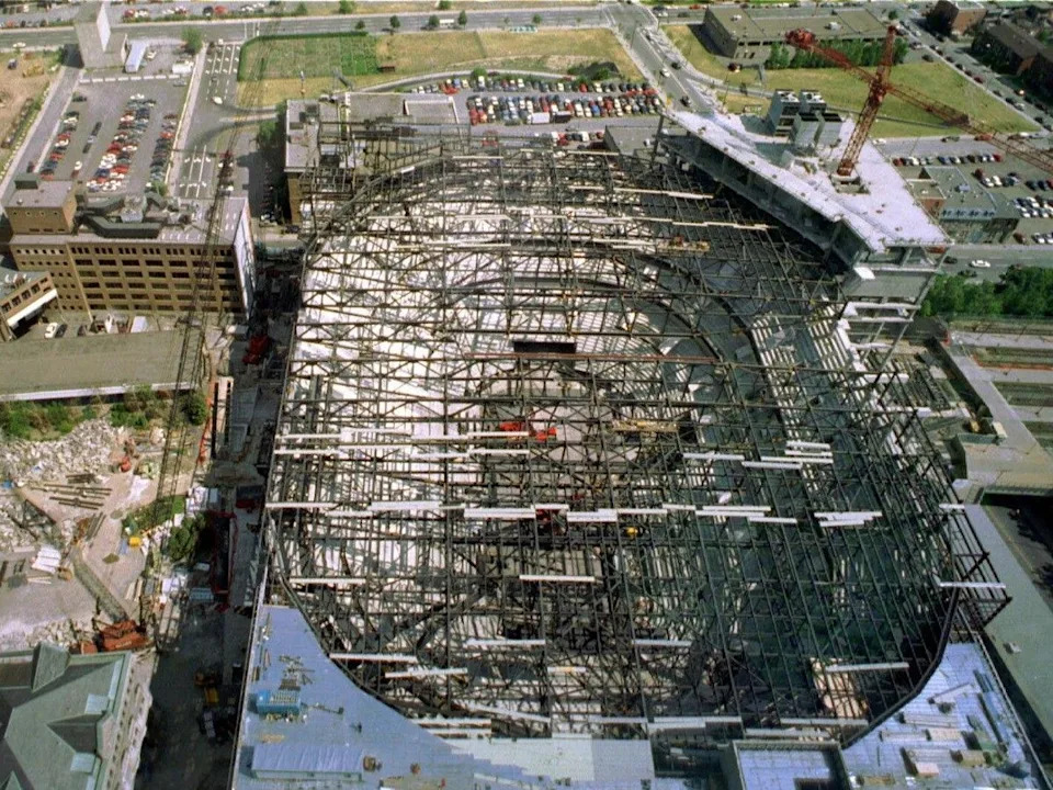  The Molson Centre under construction on July 11, 1995.