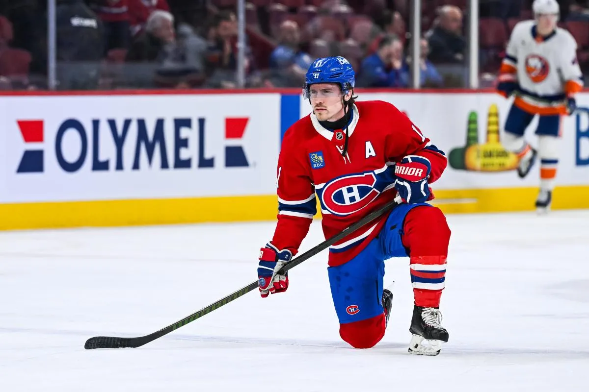 Montreal Canadiens right wing Brendan Gallagher (11) kneels on the ice during warm-up before the game against the New York Islanders at Bell Centre.