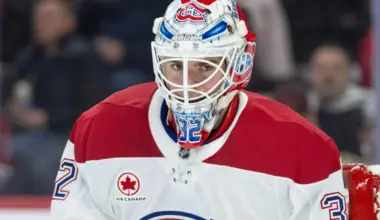 Montreal Canadiens goalie Jacob Fowler (32) looks over prior to the start of game against the Ottawa Senators at the Canadian Tire Centre.