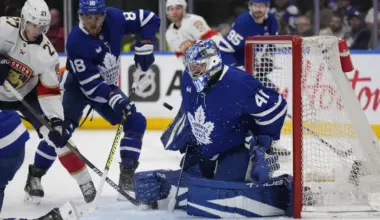 Toronto Maple Leafs goaltender Anthony Stolarz (41) makes a save as forward William Nylander (88) and Florida Panthers forward Eetu Luostarinen (27) wait for a rebound during the second period at Scotiabank Arena.