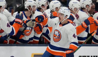 Holmstrom's OT goal gives Islanders 4-3 win over Blue Jackets and extends winning streak to 4 | Olympics