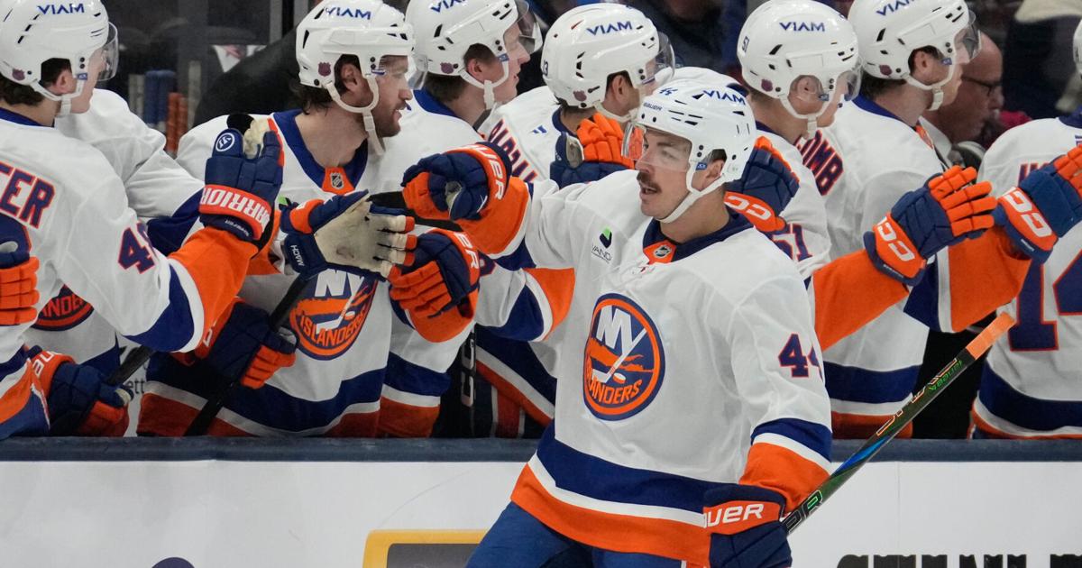 Holmstrom's OT goal gives Islanders 4-3 win over Blue Jackets and extends winning streak to 4 | Olympics