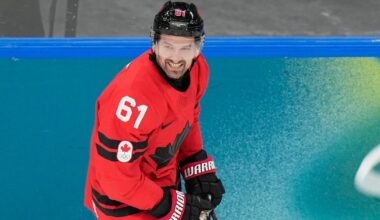 Golden Knights' Mark Stone leaves game at Penguins with an undisclosed injury | Sports