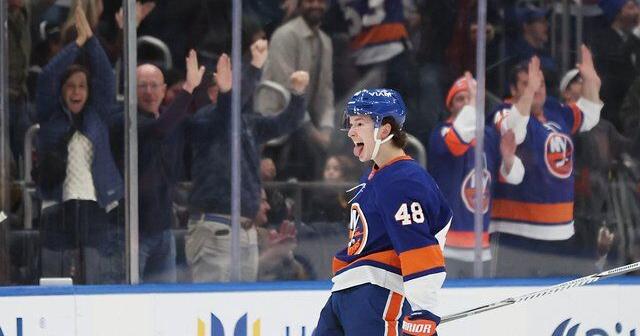 New York Islanders defenceman Matthew Schaefer named NHL first star of the week | National Sports