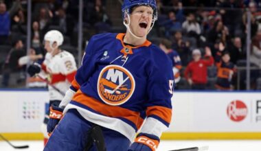 Islanders rally from a multigoal deficit to beat the Panthers 5-2 :: WRALSportsFan.com