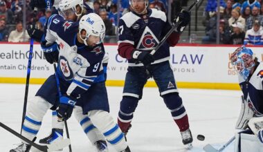 Perfetti's late goal lifts Jets over Avs, 4-2 | National Sports
