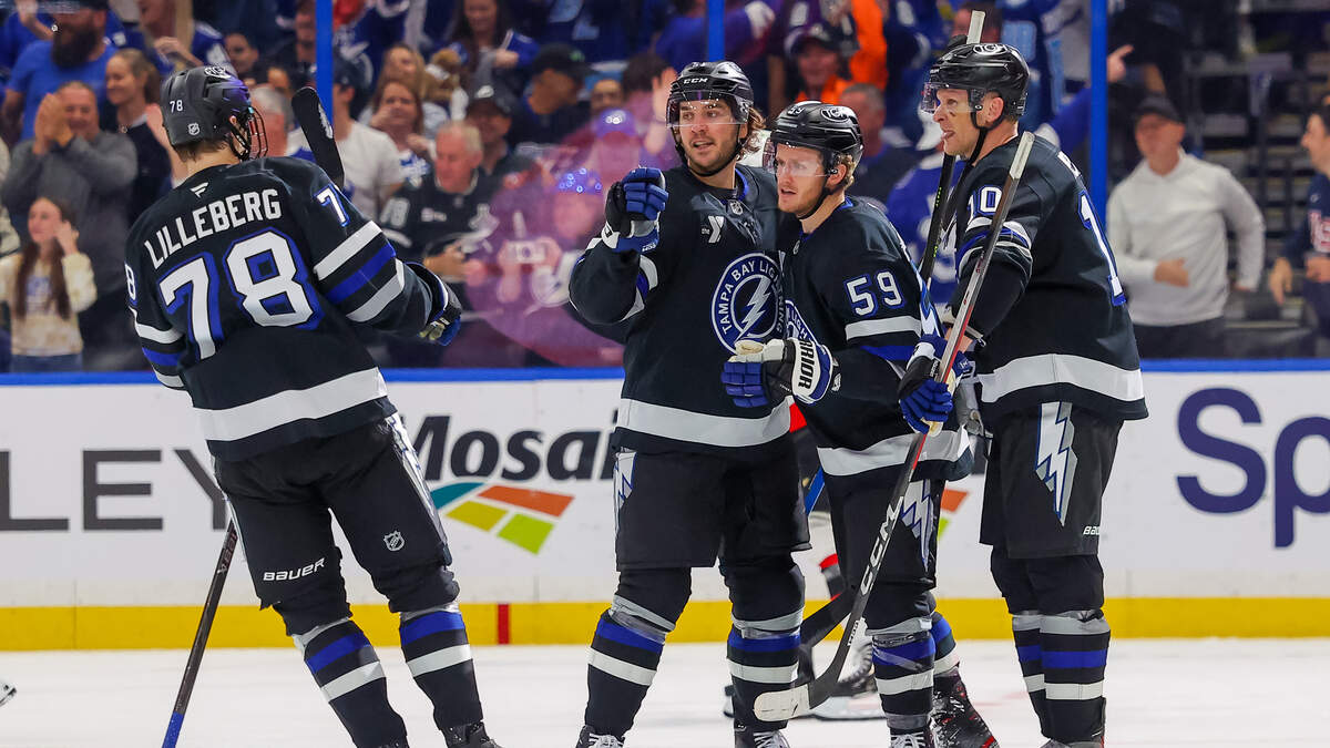 Lightning Beat Predators, Sweep Back-To-Back | NewsRadio WFLA