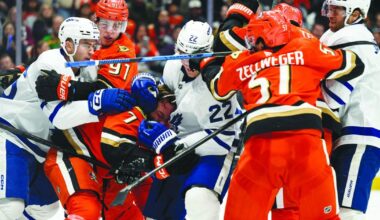 Tavares scores with 5 seconds left in OT to lift Maple Leafs to comeback win over Ducks | Sports