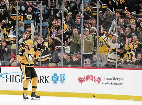 Penguins forward Evgeni Malkin available against Red Wings