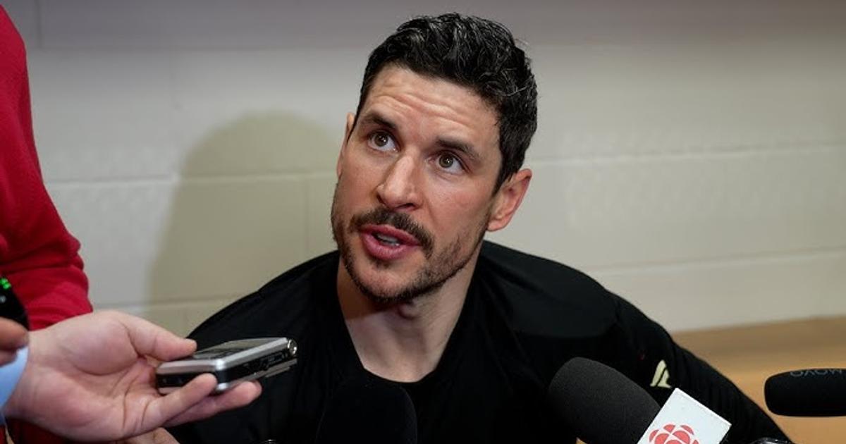 Sidney Crosby makes Jack Hughes look like an idiot!