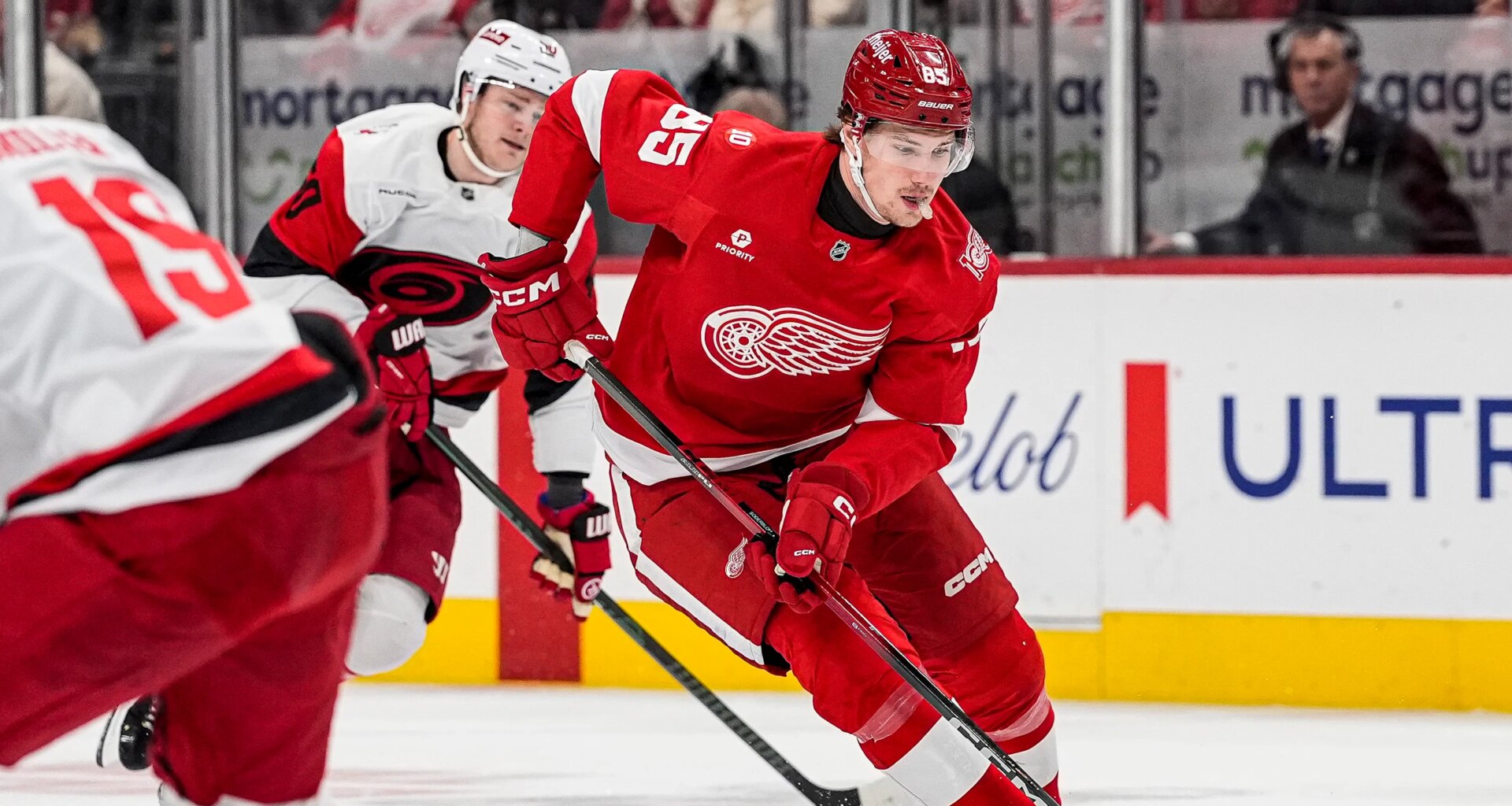 Detroit Red Wings trade Elmer Soderblom to Penguins for 3rd round pick