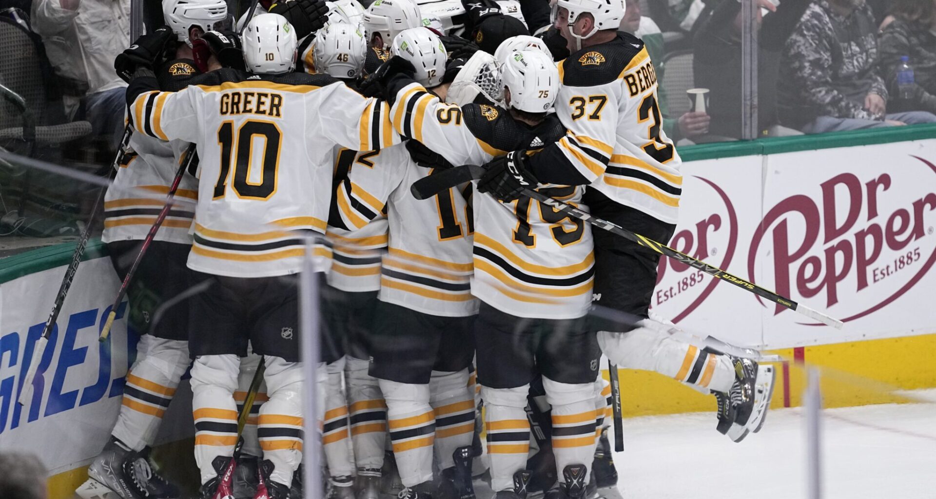 Boston Bruins Can Clinch Presidents' Trophy Tonight
