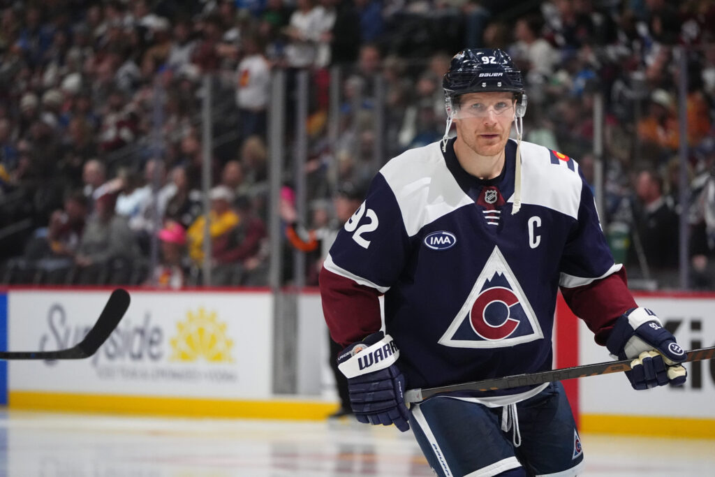 Gabriel Landeskog out week to week as Avalanche injuries mount