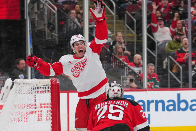 Gibson and Talbot combine to make 31 saves in the Red Wings’ 3-0 win over the Devils | News, Sports, Jobs