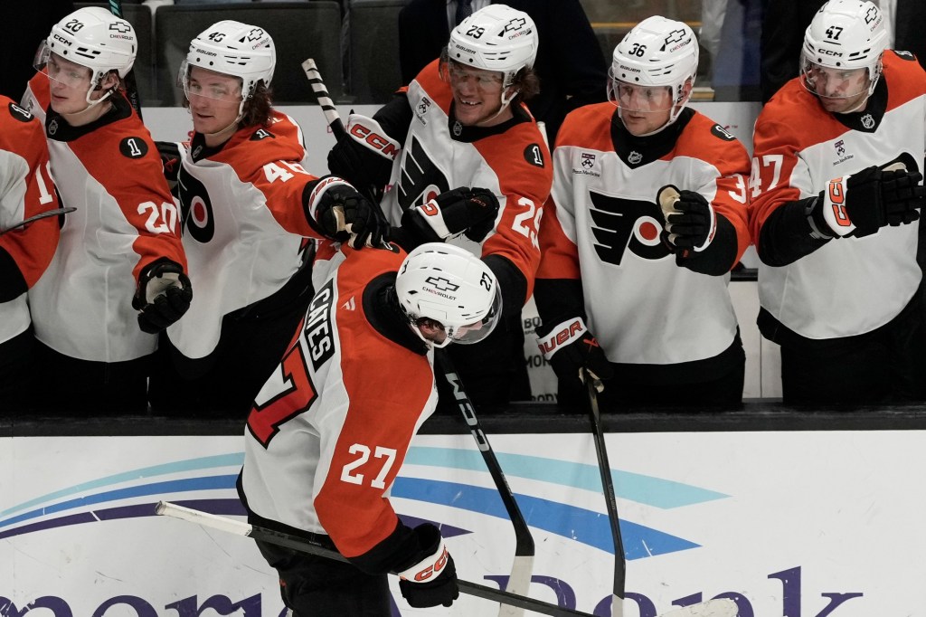 Back in playoff chase, Flyers handling 'pressure moments'