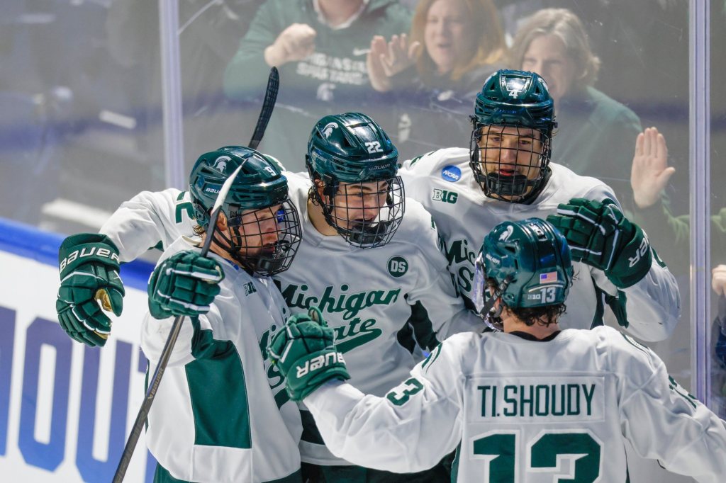 Flyers sign hyped prospect Porter Martone to entry-level deal