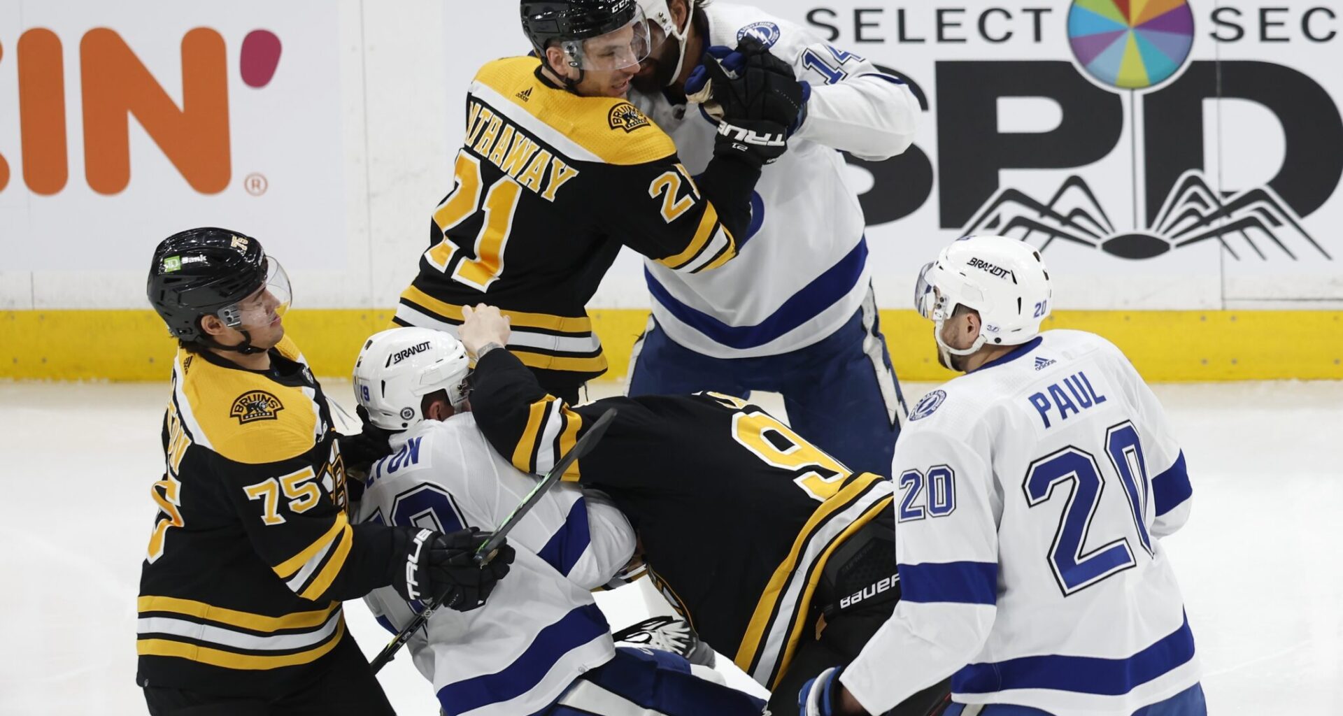 New Bruins Winger Hathaway Switched Teams But Not Role (+)