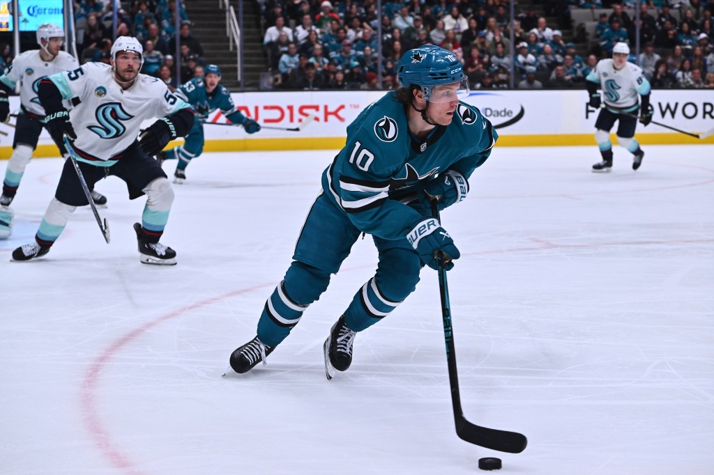 Sharks extend forward Dellandrea for 2 more years – The Mercury News
