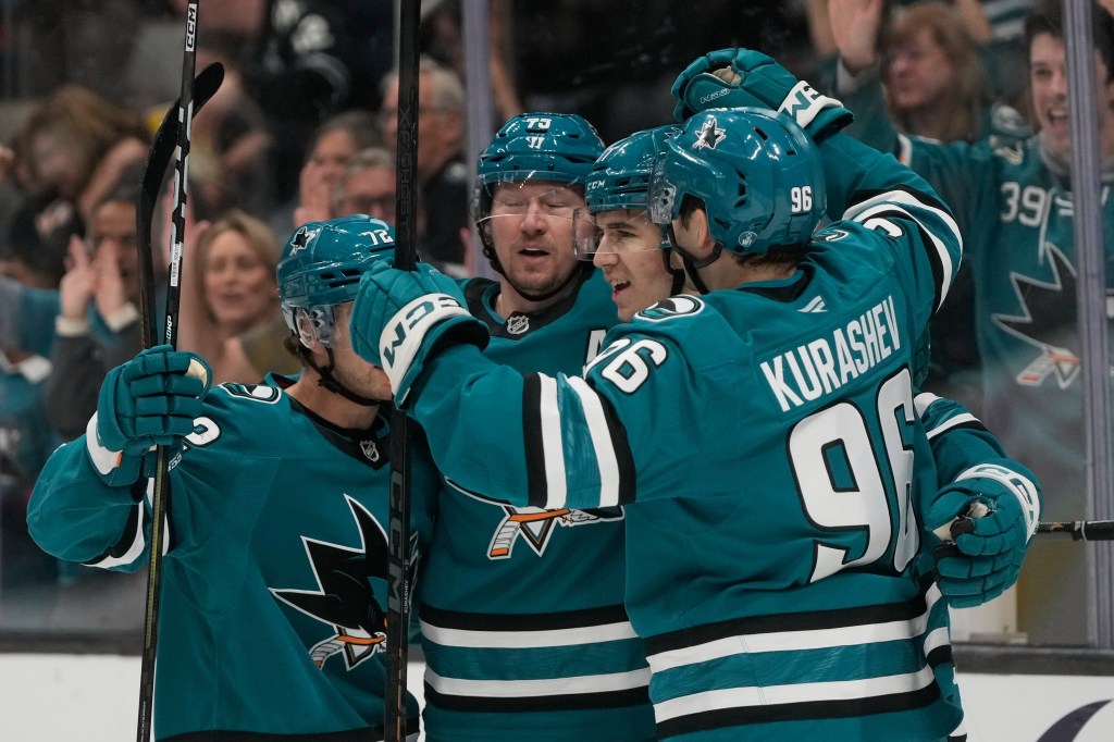 San Jose Sharks use late goal to beat Connor McDavid, Edmonton Oilers